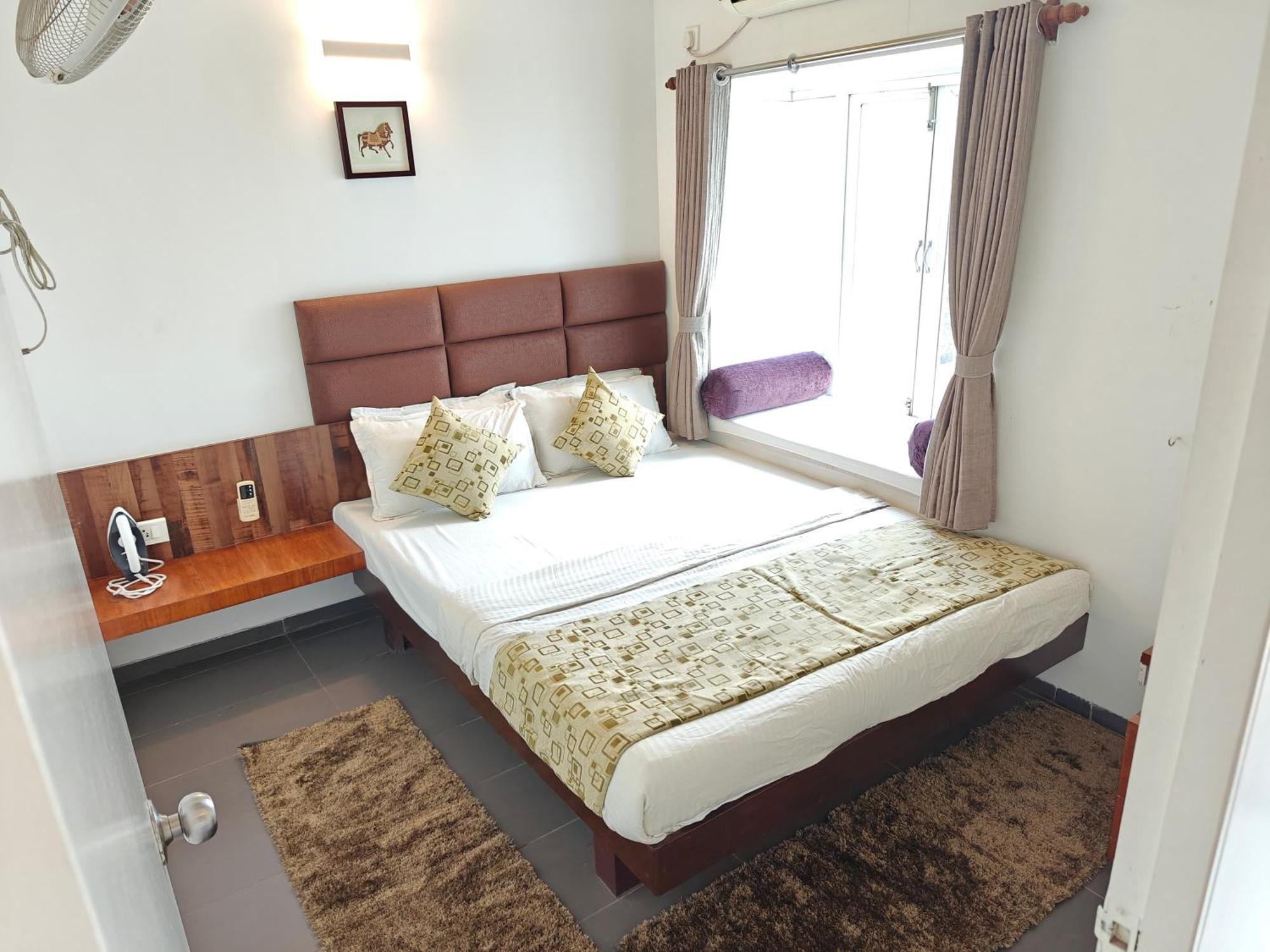 Chandralok Service Apartments Kolhapur Exterior photo