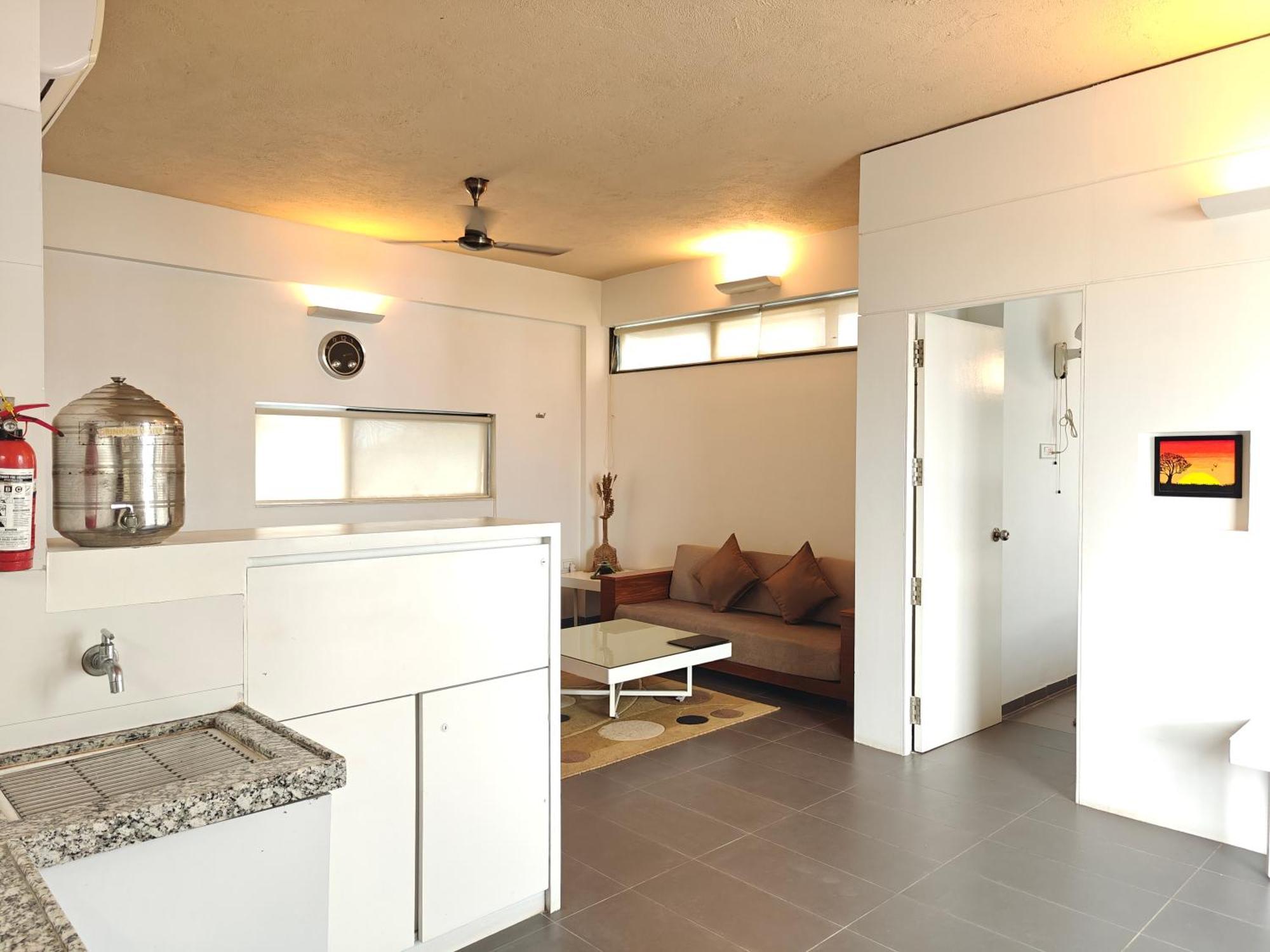 Chandralok Service Apartments Kolhapur Exterior photo