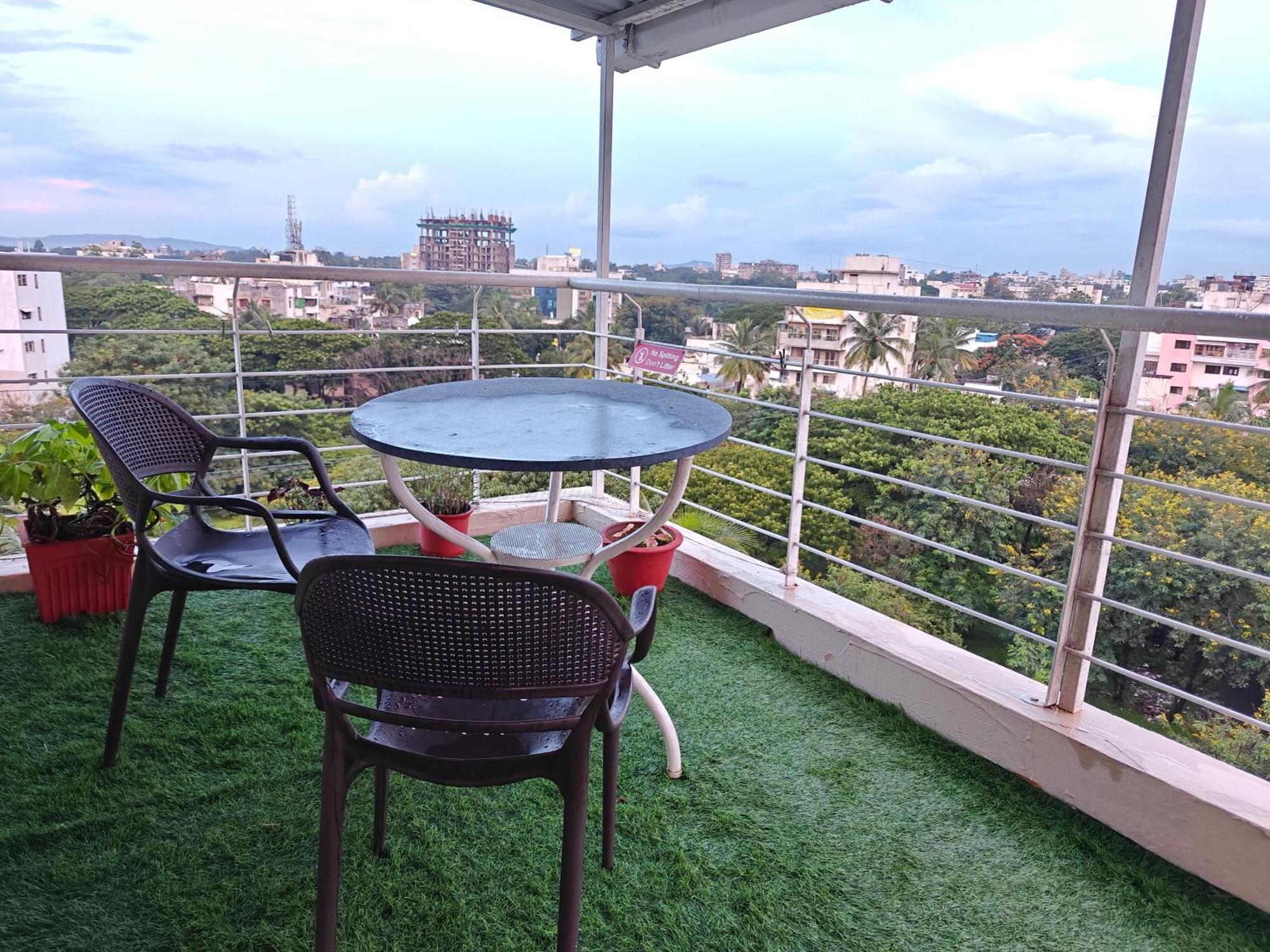 Chandralok Service Apartments Kolhapur Exterior photo