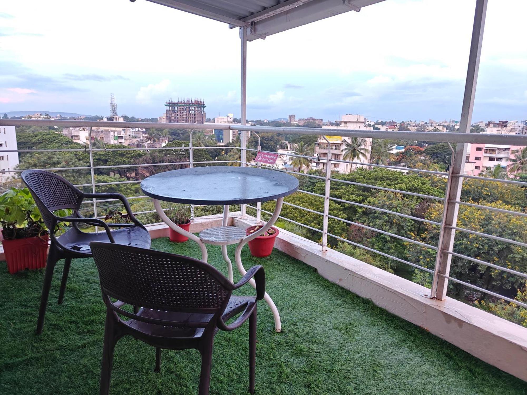 Chandralok Service Apartments Kolhapur Exterior photo